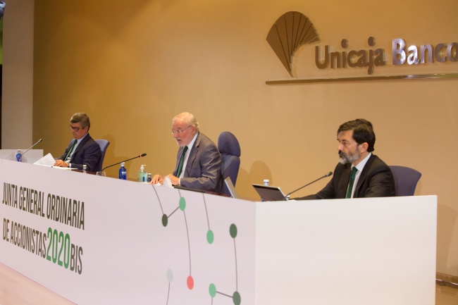 Unicaja Banco junta