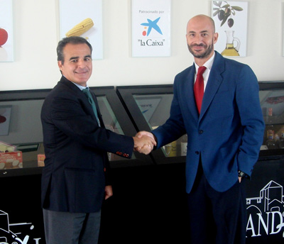 Acuerdo entre la Caixa y Landaluz
