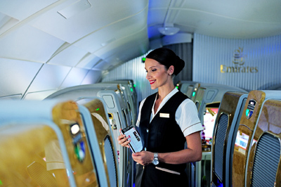 Azafata de Emirates