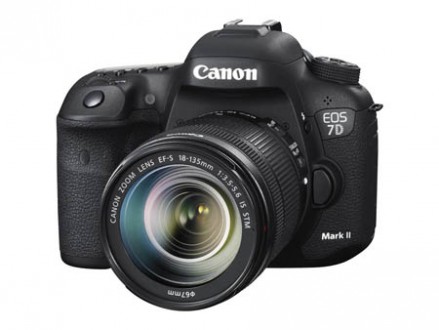 EOS 7D Mark II-EF-S18-135STM-FSL