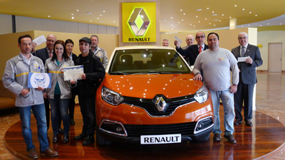 Entrega donativos Renault