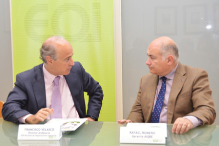Firma convenio Aiqbe-EOI (3)