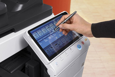 Konica Minolta, notas, gasto, nube