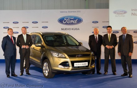 De izquierda a derecha: José Manuel Machado, Presidente de Ford España, Alberto Fabra, Presidente de la Generalitat Valenciana, José Manuel García-Margallo, Ministro de Asuntos Exteriores y de Cooperación, José Manuel Soria, Ministro de Industria, Energía y Turismo y Antonio Adés, Director de Fabricación de la factoría de Almussafes. De izquierda a derecha: José Manuel Machado, Presidente de Ford España, Alberto Fabra, Presidente de la Generalitat Valenciana, José Manuel García-Margallo, Ministro de Asuntos Exteriores y de Cooperación, José Manuel Soria, Ministro de Industria, Energía y Turismo y Antonio Adés, Director de Fabricación de la factoría de Almussafes.