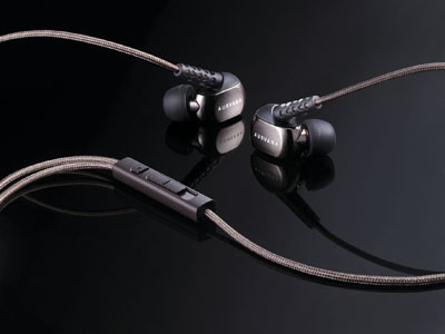 Lifestyle image_Aurvana In-Ear3 Plus image 03
