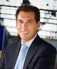 Luis Zubialde